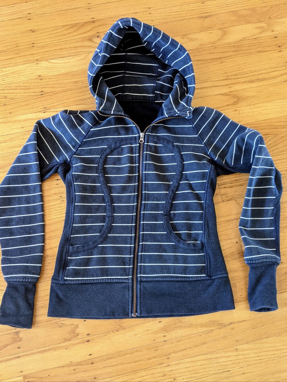 Lululemon Scuba Hoodie Size 8 Navy Stripe